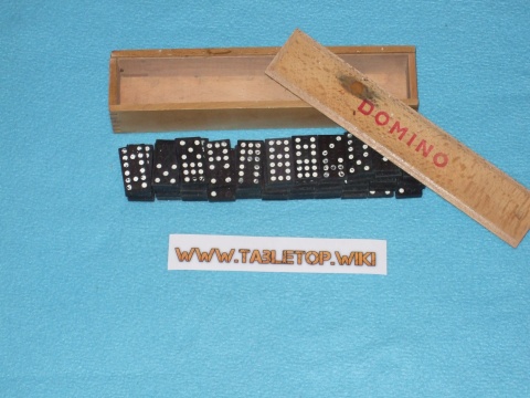 Domino schachtel inhalt.JPG