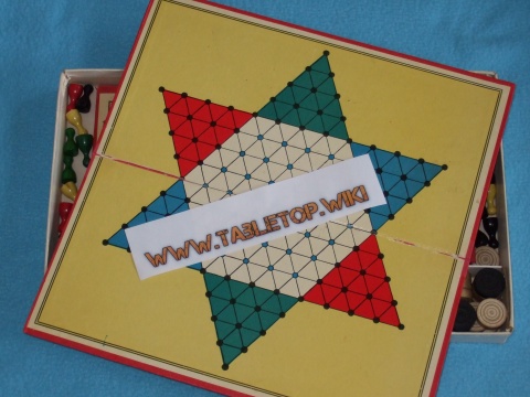 Spiele sammlung alt spielbrett1.JPG