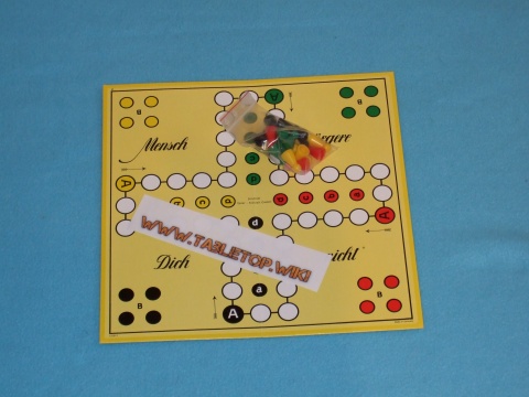 Spielbrett mit Figuren