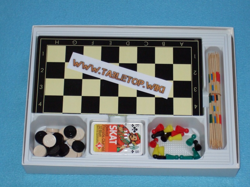 Datei:Spiele sammlung schmidt inhalt.JPG