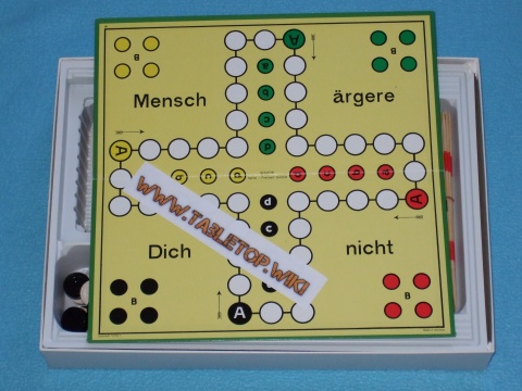 Spielbrett zu Mensch ärgere Dich nicht