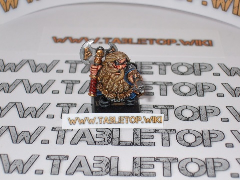 Zwergen Thain mit Pistole